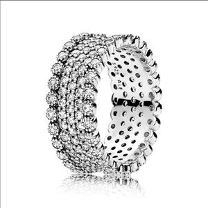 New in box pandora ring size 6